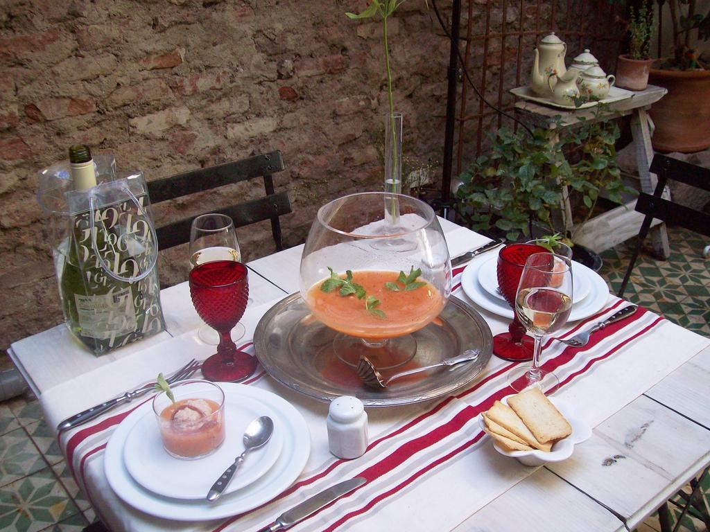 Bed and Breakfast Patio Yungay Сантьяго Екстер'єр фото
